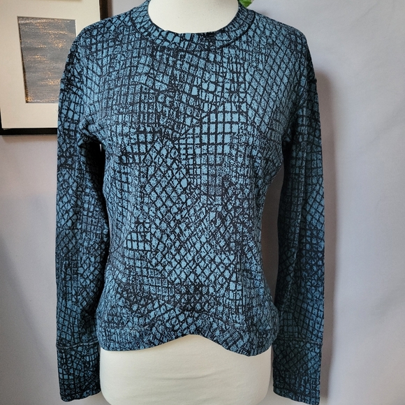 lululemon athletica Tops - Lululemon Close to Crossing Long Sleeve Jacquard Tectonic Shipmate Black M